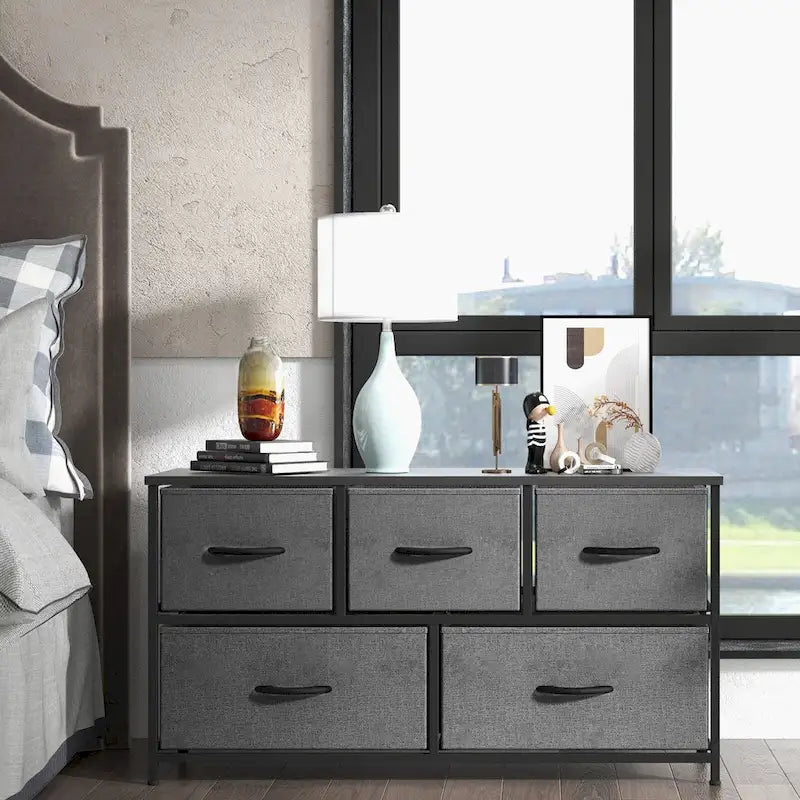 5-Drawer Horizontal Dresser with Metal Handle, Metal Frame and Wood Top for Bedroom